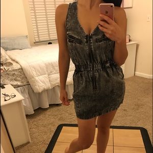 Acid wash black/grey zip dress.